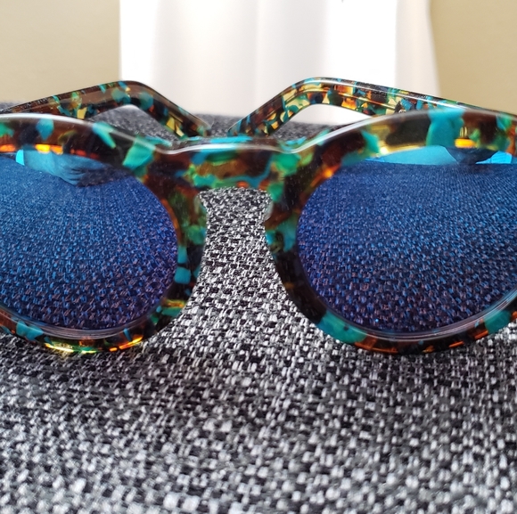 Accessories - Diff Sunglasses